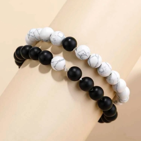 2 piece Beaded White Marbled & Black Stone Bracelet set - Picture 5 of 5